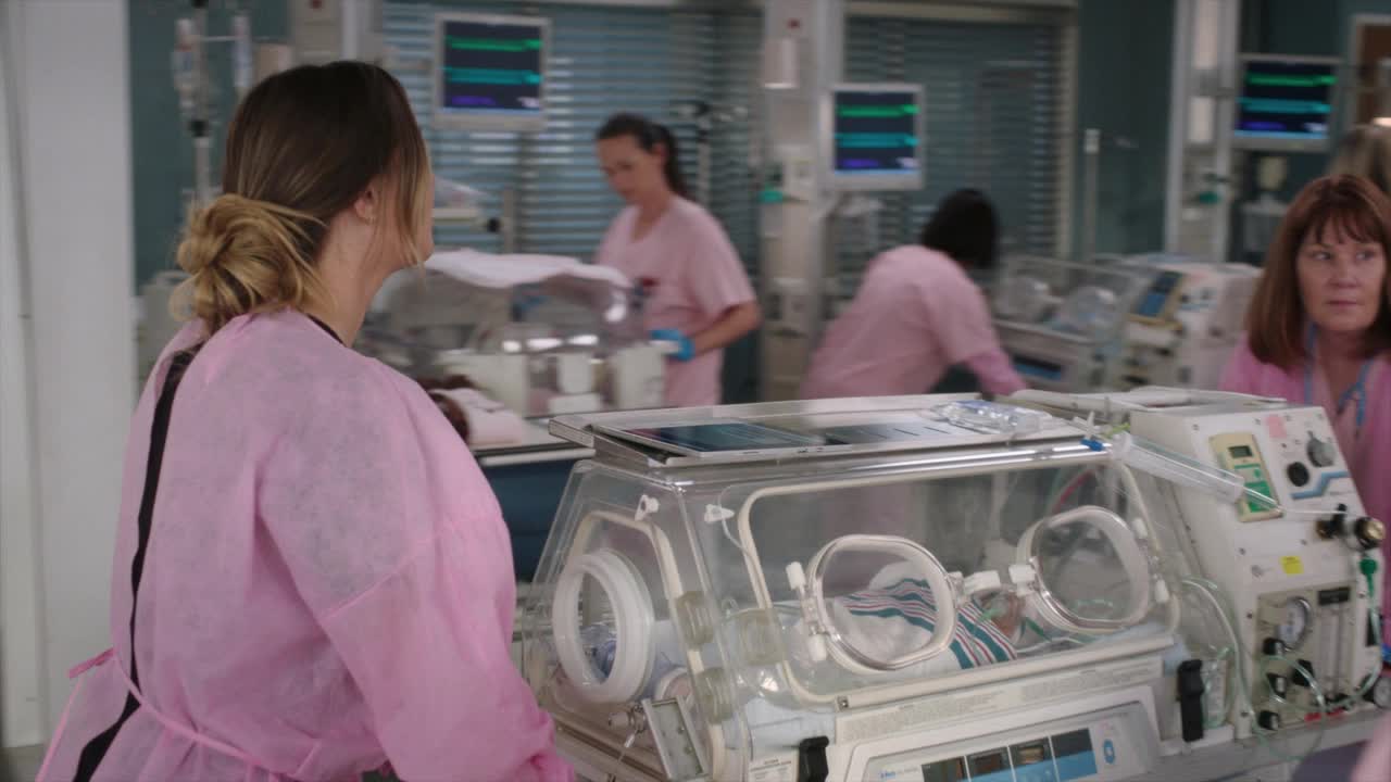 Chirurgove - Greys Anatomy S20E10 CZ titulky HD