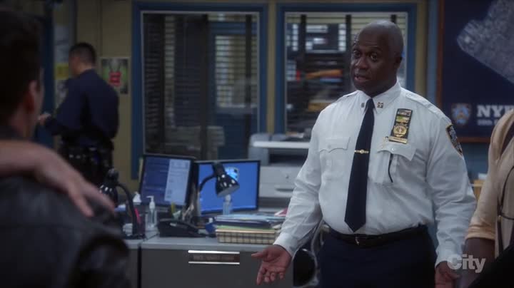 Brooklyn Nine Nine S05E01 CZ titulky